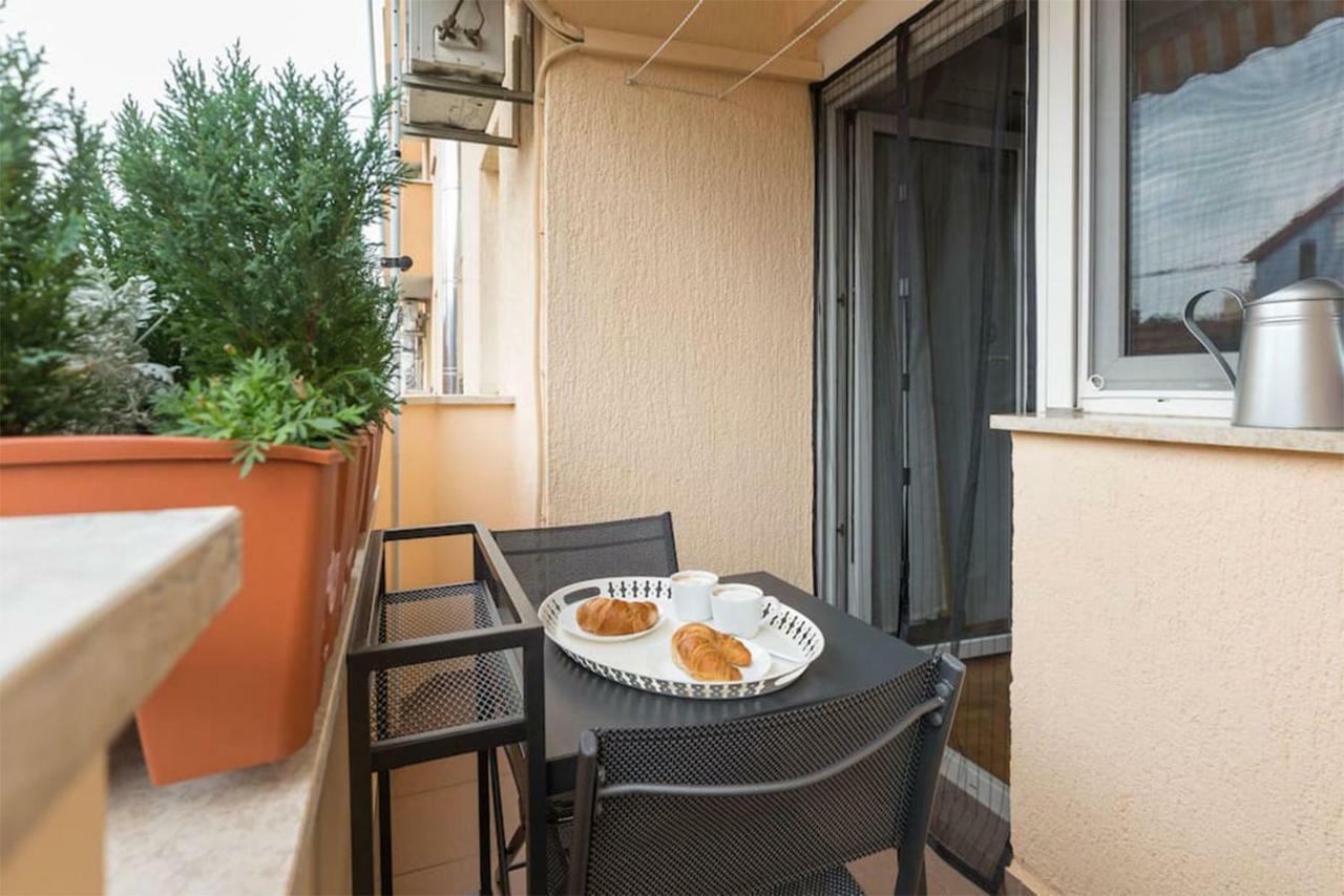 Studio Apartman Comodo Zagreb Exterior foto